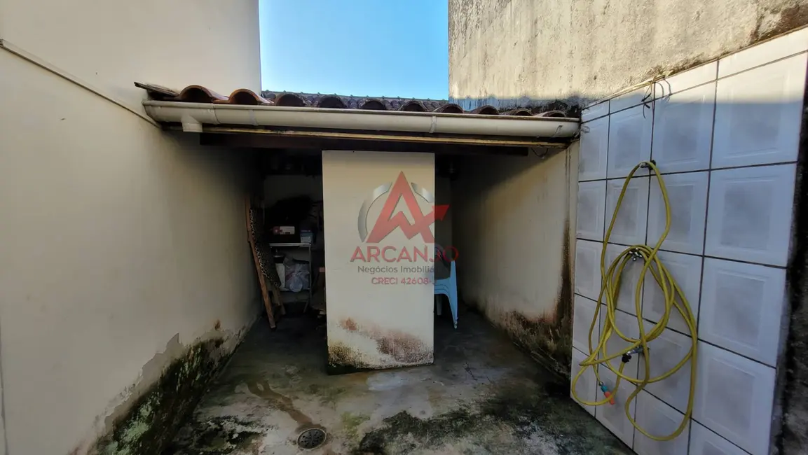 Foto 3 de Casa com 5 quartos à venda, 425m2 em Ubatuba - SP