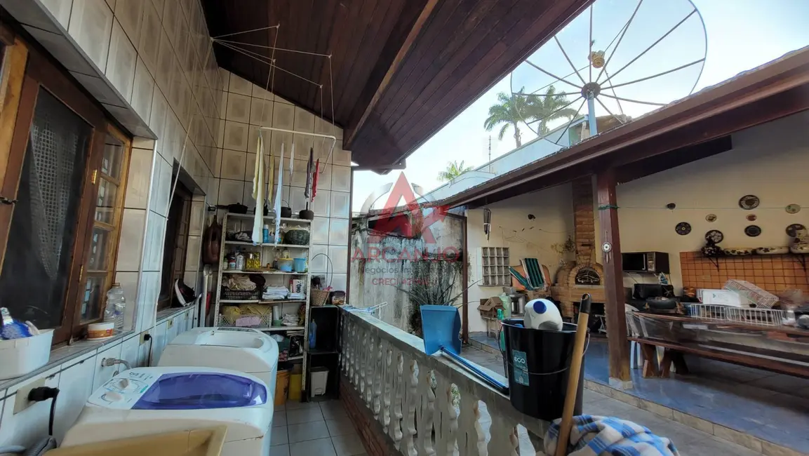 Foto 6 de Casa com 5 quartos à venda, 425m2 em Ubatuba - SP