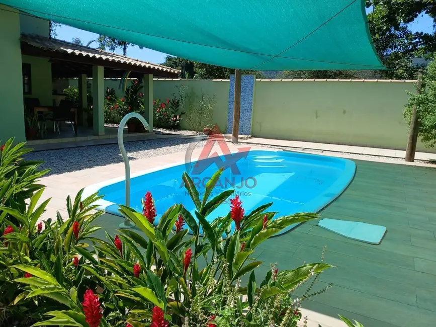 Foto 1 de Casa com 2 quartos à venda, 150m2 em Ubatuba - SP