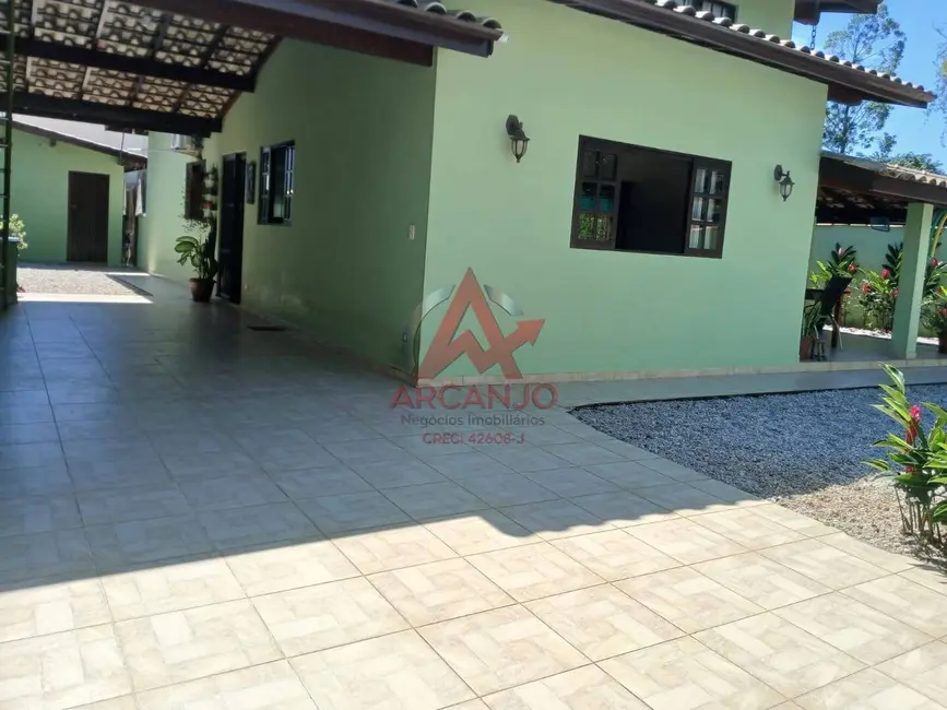 Foto 2 de Casa com 2 quartos à venda, 150m2 em Ubatuba - SP