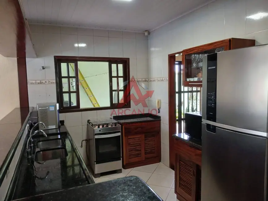 Foto 6 de Casa com 2 quartos à venda, 150m2 em Ubatuba - SP