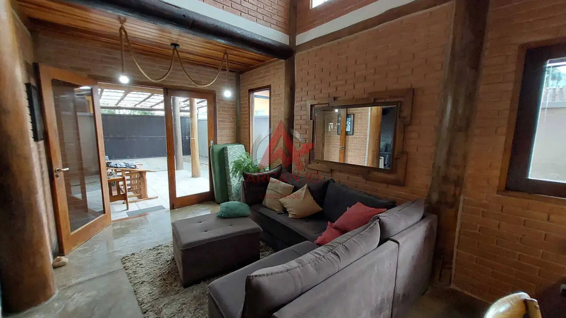 Foto 5 de Casa com 4 quartos à venda, 227m2 em Ubatuba - SP