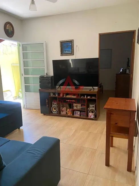 Foto 1 de Casa com 2 quartos à venda em Ubatuba - SP
