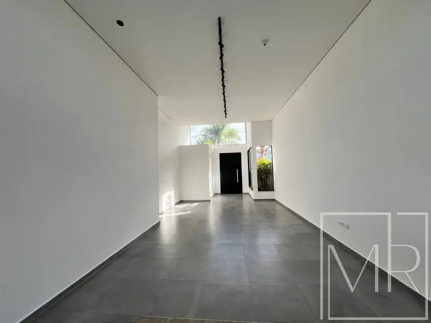 Casa de Condomínio com 3 quartos à venda, 523m2 em Vila Santista, Atibaia - SP - imagem 5 Foto 5 de Casa de Condomínio com 3 quartos à venda, 523m2 em Vila Santista, Atibaia - SP