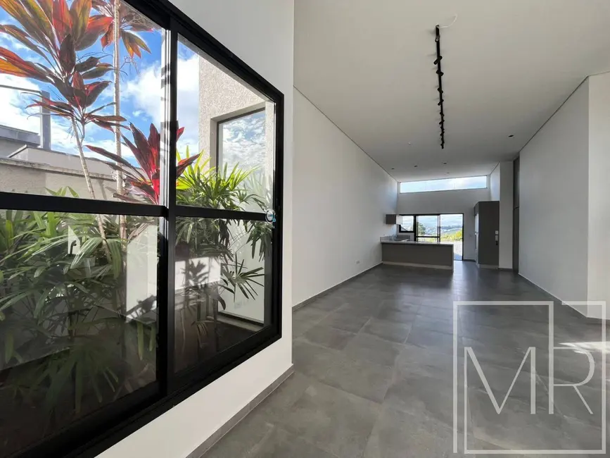 Casa de Condomínio com 3 quartos à venda, 523m2 em Vila Santista, Atibaia - SP - imagem 4 Foto 4 de Casa de Condomínio com 3 quartos à venda, 523m2 em Vila Santista, Atibaia - SP