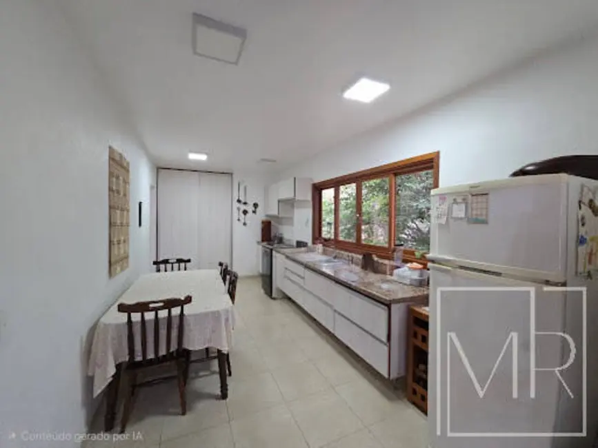 Foto 4 de Casa com 3 quartos à venda, 900m2 em Retiro das Fontes, Atibaia - SP