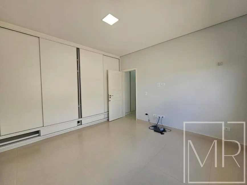 Casa de Condomínio com 3 quartos à venda, 600m2 em Condomínio Residencial Reserva Ecológica Atibaia, Atibaia - SP - imagem 6 Foto 6 de Casa de Condomínio com 3 quartos à venda, 600m2 em Condomínio Residencial Reserva Ecológica Atibaia, Atibaia - SP