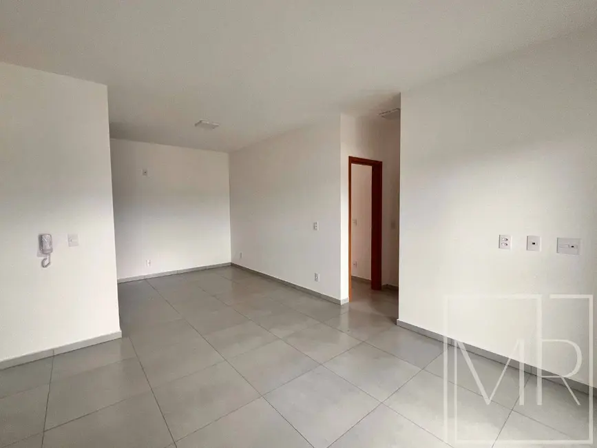 Foto 3 de Apartamento com 2 quartos à venda, 67m2 em Atibaia Jardim, Atibaia - SP