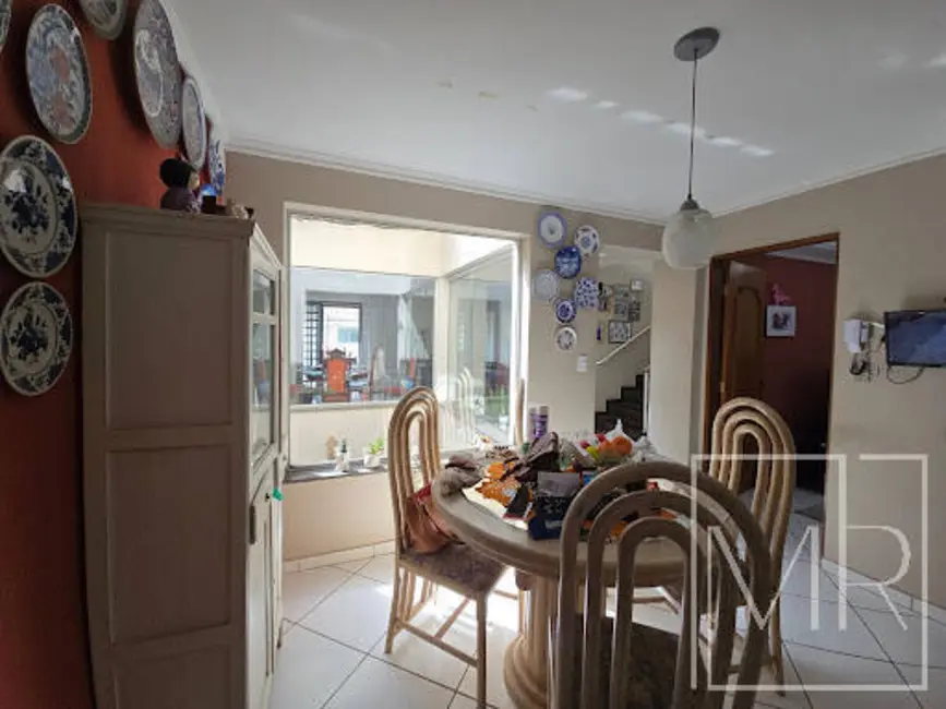 Casa com 4 quartos à venda, 300m2 em Jardim do Lago, Atibaia - SP - imagem 5 Foto 5 de Casa com 4 quartos à venda, 300m2 em Jardim do Lago, Atibaia - SP