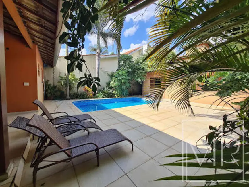 Foto 1 de Casa com 4 quartos à venda, 480m2 em Vila Petrópolis, Atibaia - SP