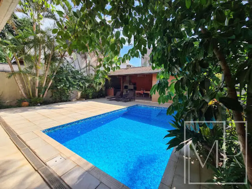 Foto 6 de Casa com 4 quartos à venda, 480m2 em Vila Petrópolis, Atibaia - SP