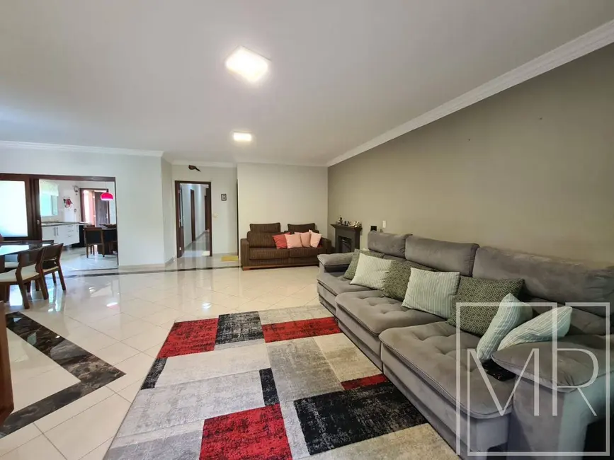 Foto 8 de Casa com 4 quartos à venda, 480m2 em Vila Petrópolis, Atibaia - SP