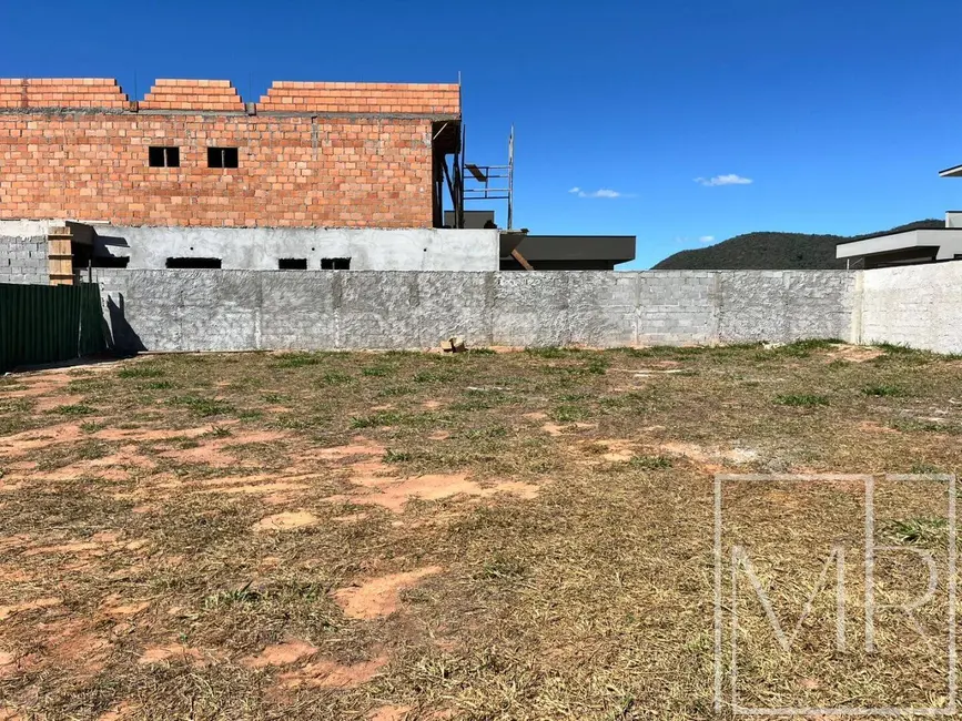 Foto 1 de Terreno / Lote à venda, 360m2 em Vila Santista, Atibaia - SP