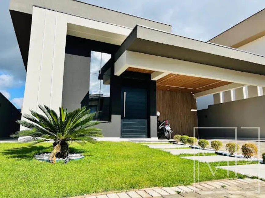 Casa com 3 quartos à venda, 360m2 em Vila Santista, Atibaia - SP - imagem 1 Foto 1 de Casa com 3 quartos à venda, 360m2 em Vila Santista, Atibaia - SP