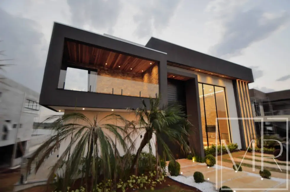 Foto 1 de Casa de Condomínio com 10 quartos à venda, 3000m2 em Piracaia - SP