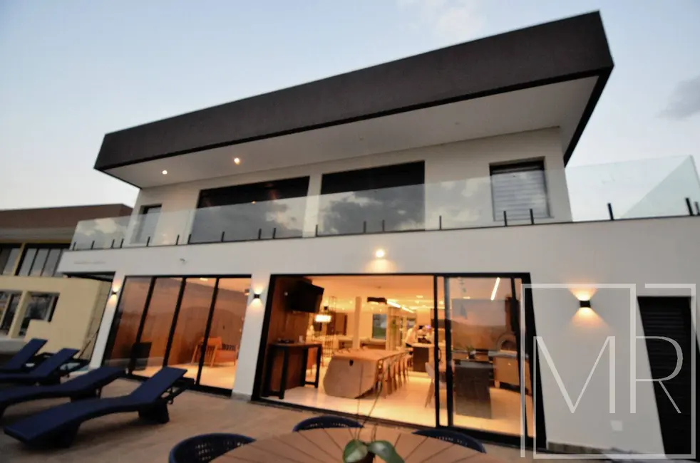 Foto 3 de Casa de Condomínio com 10 quartos à venda, 3000m2 em Piracaia - SP