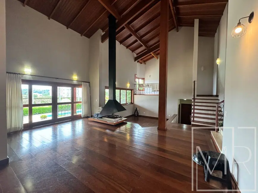 Casa com 4 quartos à venda, 1512m2 em Vila Esperia ou Giglio, Atibaia - SP - imagem 3 Foto 3 de Casa com 4 quartos à venda, 1512m2 em Vila Esperia ou Giglio, Atibaia - SP