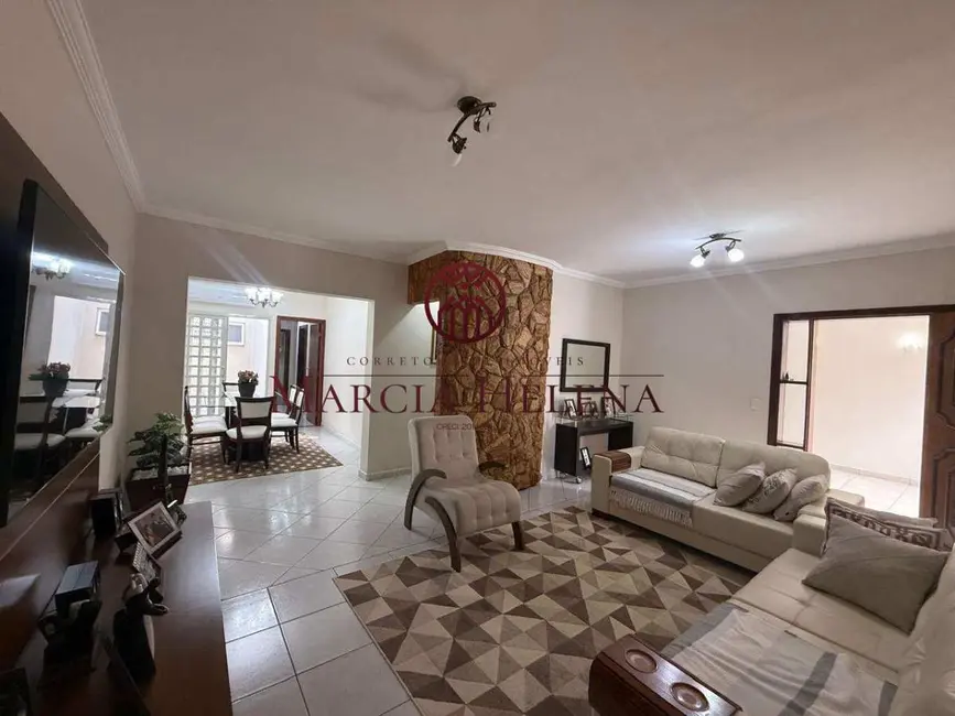 Foto 4 de Casa com 3 quartos à venda, 198m2 em Campinas - SP