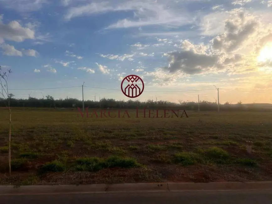 Foto 2 de Terreno / Lote à venda, 200m2 em Jardim Flamboyant, Paulinia - SP