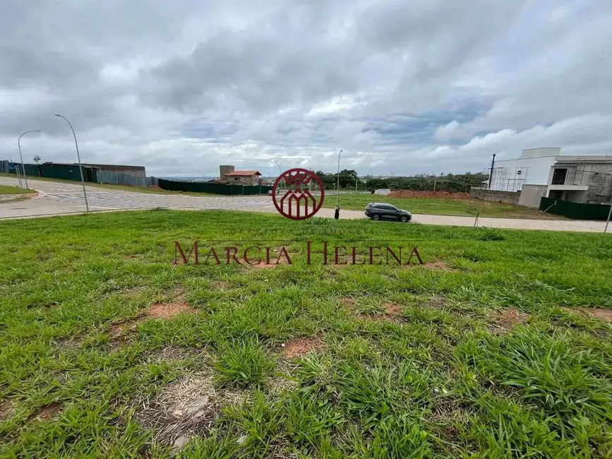 Foto 3 de Terreno / Lote à venda, 361m2 em Campinas - SP