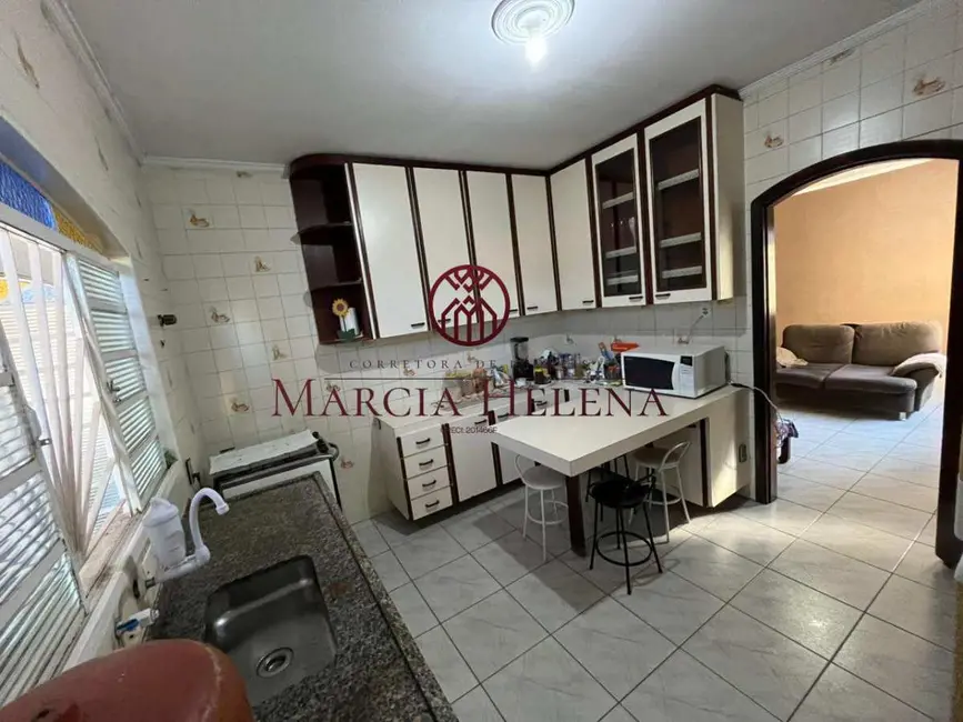 Casa com 3 quartos à venda, 225m2 em Jardim do Trevo, Campinas - SP - imagem 6 Foto 6 de Casa com 3 quartos à venda, 225m2 em Jardim do Trevo, Campinas - SP