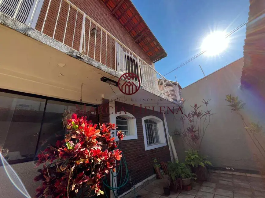 Casa com 3 quartos à venda, 225m2 em Jardim do Trevo, Campinas - SP - imagem 3 Foto 3 de Casa com 3 quartos à venda, 225m2 em Jardim do Trevo, Campinas - SP