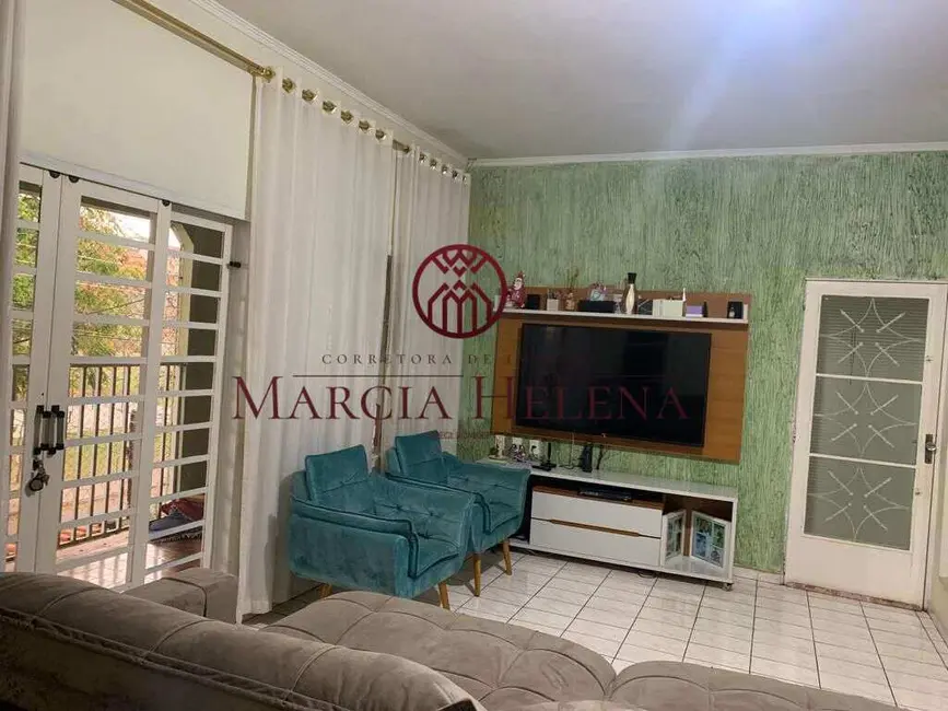Casa com 3 quartos à venda, 250m2 em Jardim Carlos Lourenço, Campinas - SP - imagem 4 Foto 4 de Casa com 3 quartos à venda, 250m2 em Jardim Carlos Lourenço, Campinas - SP