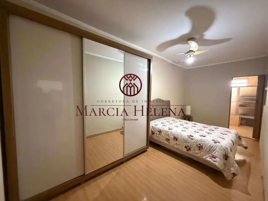 Foto 8 de Casa com 2 quartos à venda, 217m2 em Vila Manoel Ferreira, Campinas - SP