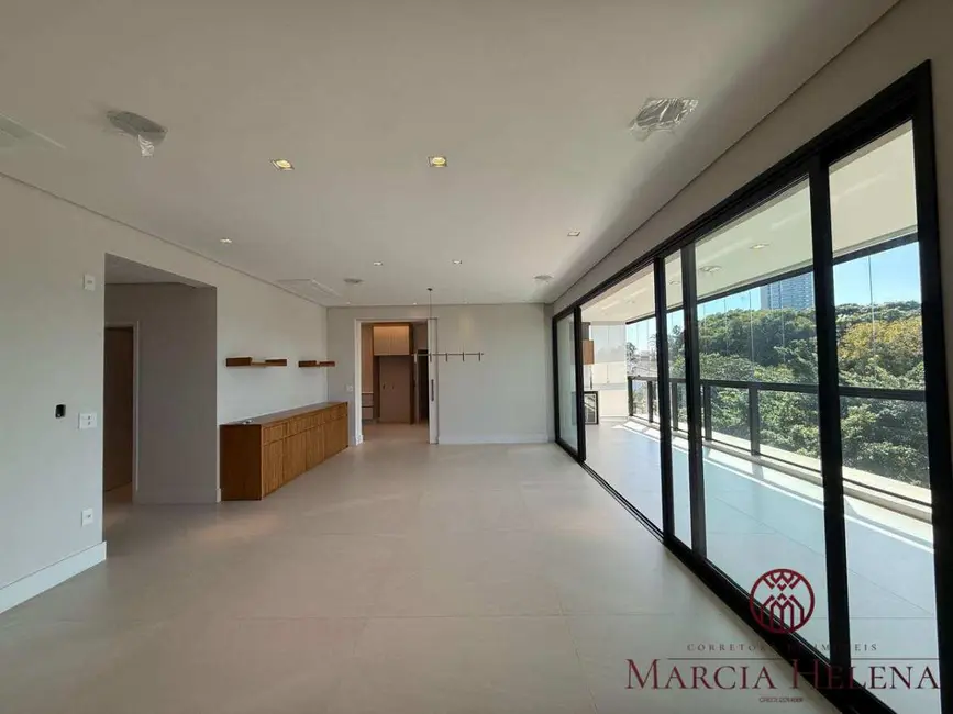 Foto 3 de Apartamento com 4 quartos à venda, 243m2 em Jardim das Paineiras, Campinas - SP