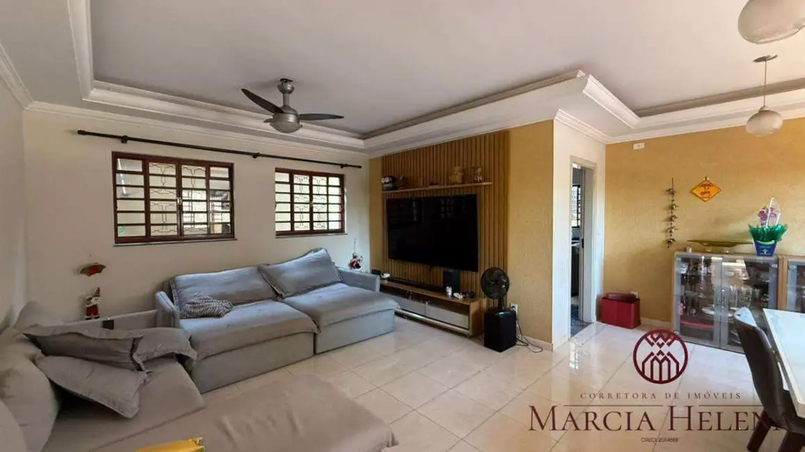 Foto 1 de Casa com 3 quartos à venda, 370m2 em Paulinia - SP