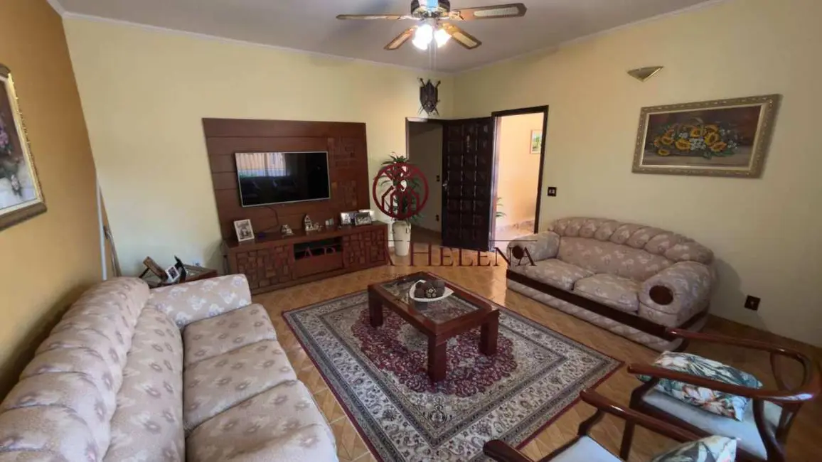 Casa com 3 quartos à venda, 244m2 em Jardim Paulicéia, Campinas - SP - imagem 4 Foto 4 de Casa com 3 quartos à venda, 244m2 em Jardim Paulicéia, Campinas - SP