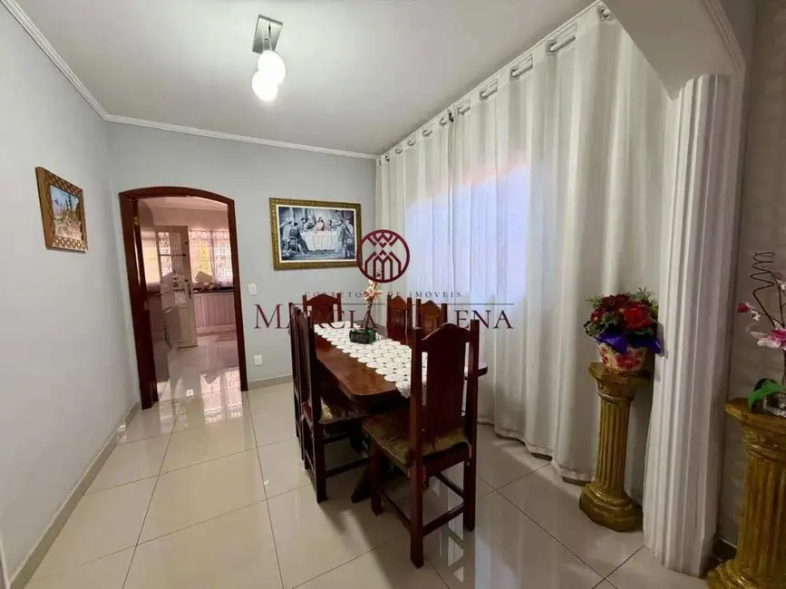 Casa com 3 quartos à venda, 127m2 em Vila Perseu Leite de Barros, Campinas - SP - imagem 4 Foto 4 de Casa com 3 quartos à venda, 127m2 em Vila Perseu Leite de Barros, Campinas - SP