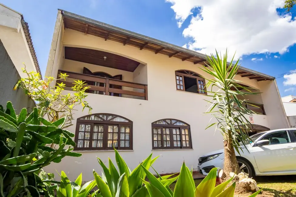 Foto 1 de Sobrado com 3 quartos à venda, 250m2 em Aristocrata, Sao Jose Dos Pinhais - PR