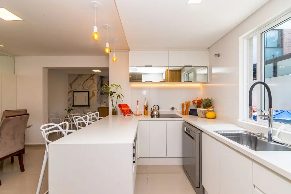 Foto 7 de Sobrado com 3 quartos à venda, 151m2 em Pedro Moro, Sao Jose Dos Pinhais - PR