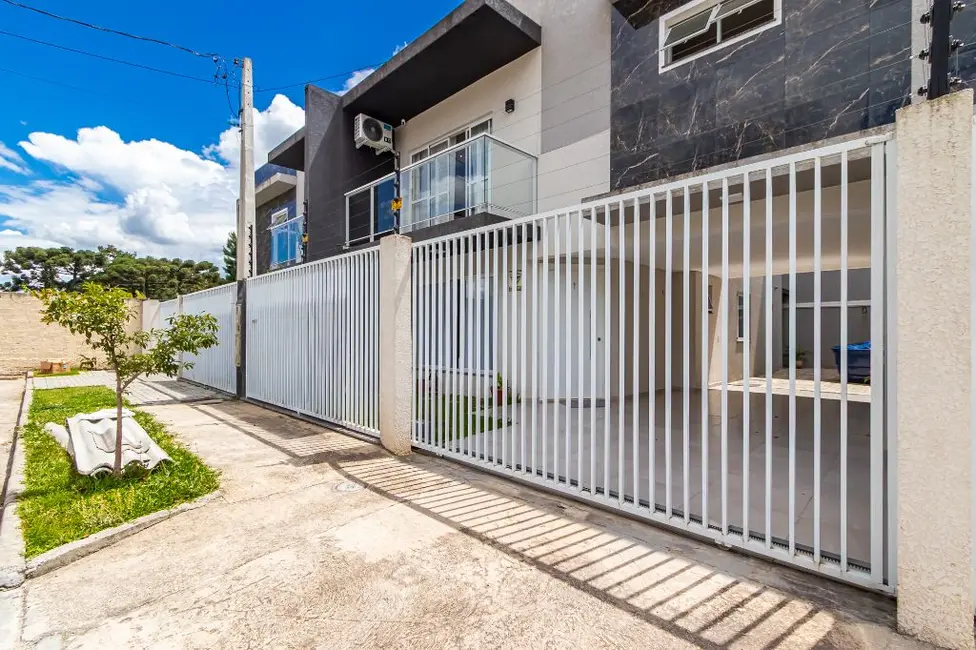 Foto 2 de Sobrado com 3 quartos à venda, 151m2 em Pedro Moro, Sao Jose Dos Pinhais - PR