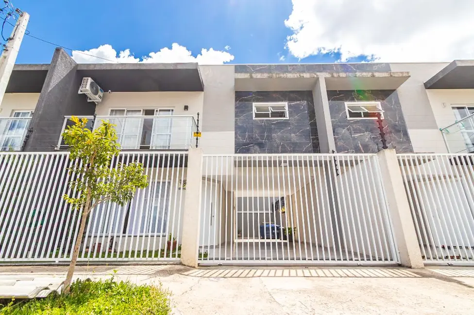 Foto 1 de Sobrado com 3 quartos à venda, 151m2 em Pedro Moro, Sao Jose Dos Pinhais - PR