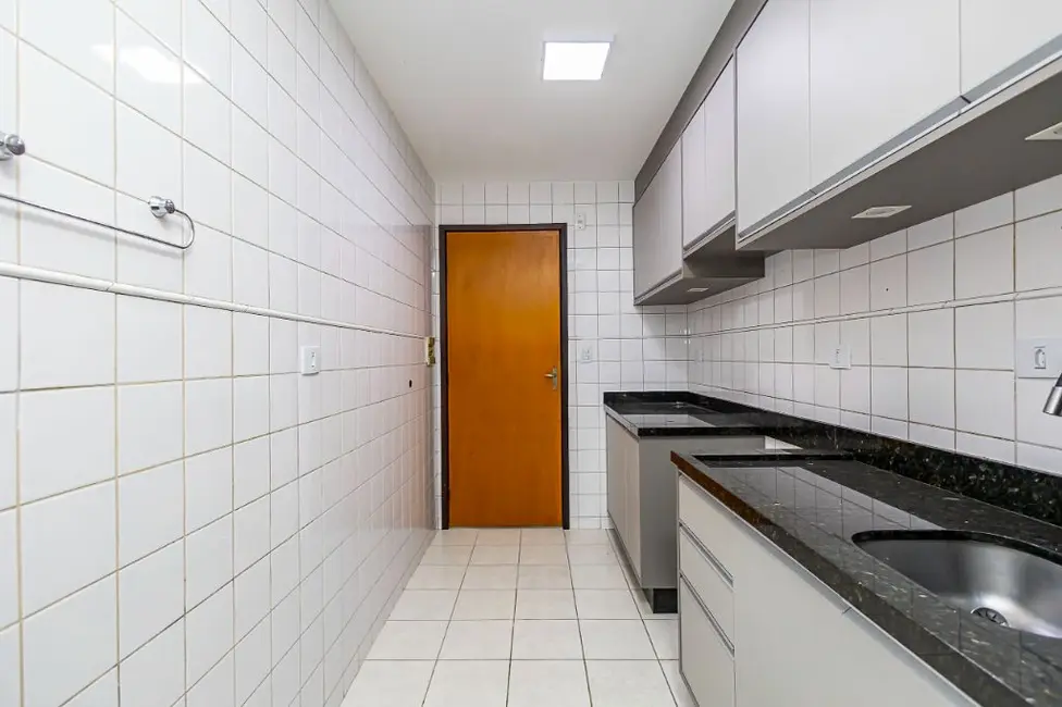 Foto 5 de Apartamento com 3 quartos para alugar, 58m2 em Sítio Cercado, Curitiba - PR