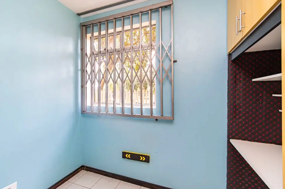 Foto 29 de Apartamento com 3 quartos para alugar, 58m2 em Sítio Cercado, Curitiba - PR