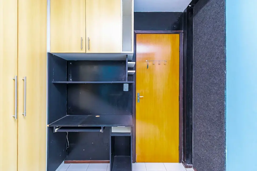 Foto 31 de Apartamento com 3 quartos para alugar, 58m2 em Sítio Cercado, Curitiba - PR