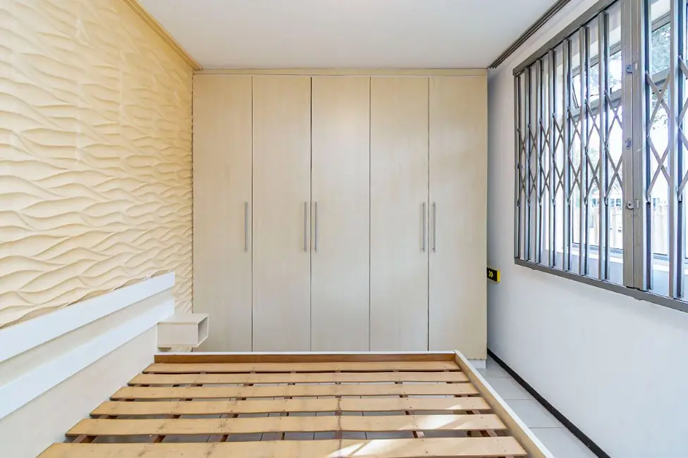 Foto 34 de Apartamento com 3 quartos para alugar, 58m2 em Sítio Cercado, Curitiba - PR