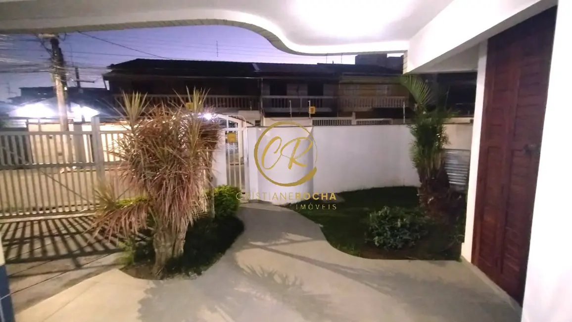 Foto 2 de Apartamento com 2 quartos à venda, 92m2 em Centro, Ubatuba - SP