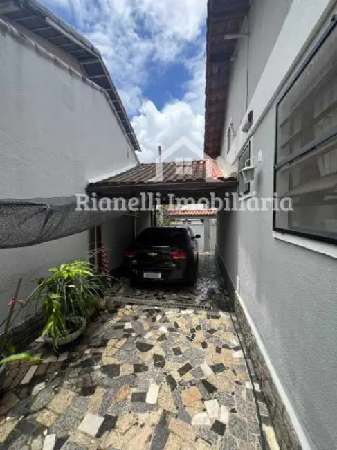 Foto 3 de Casa com 2 quartos à venda, 67m2 em Rio De Janeiro - RJ