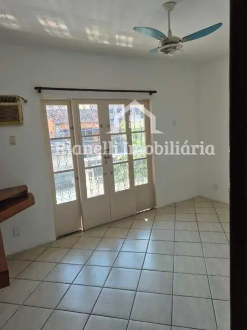 Foto 5 de Casa com 2 quartos à venda, 128m2 em Rio De Janeiro - RJ