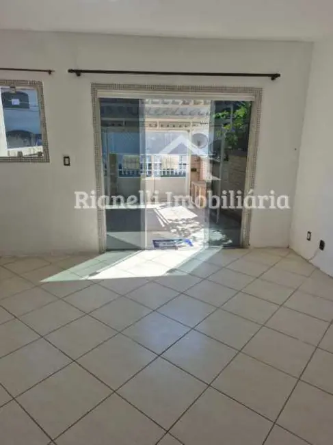 Foto 4 de Casa com 2 quartos à venda, 128m2 em Rio De Janeiro - RJ