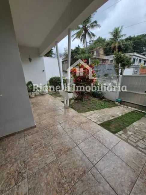 Foto 3 de Casa com 3 quartos à venda e para alugar, 360m2 em Rio De Janeiro - RJ