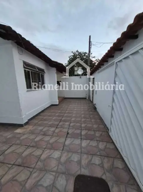Foto 3 de Casa de Condomínio com 2 quartos para alugar, 225m2 em Rio De Janeiro - RJ