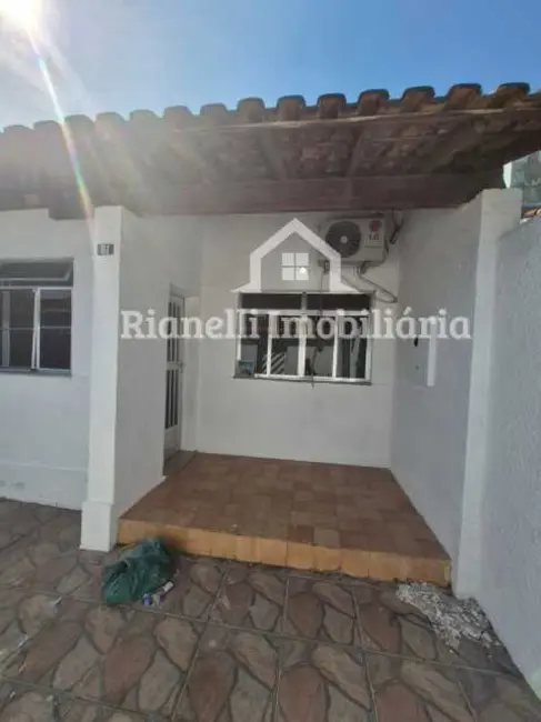 Foto 4 de Casa de Condomínio com 2 quartos para alugar, 225m2 em Rio De Janeiro - RJ