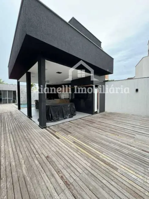 Foto 1 de Casa de Condomínio com 3 quartos para alugar, 240m2 em Rio De Janeiro - RJ