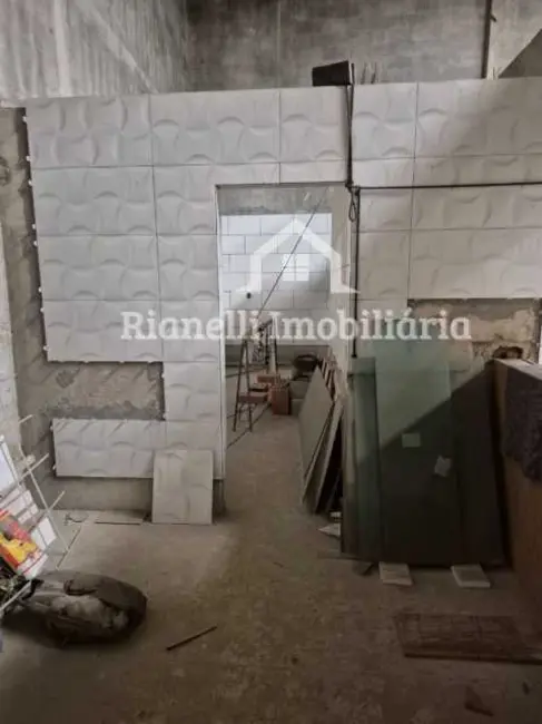 Armazém / Galpão para alugar, 260m2 em Rio De Janeiro - RJ - imagem 6 Foto 6 de Armazém / Galpão para alugar, 260m2 em Rio De Janeiro - RJ