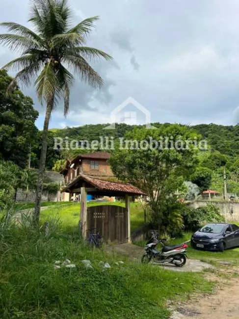Sítio / Rancho com 3 quartos à venda, 5000m2 em Rio De Janeiro - RJ - imagem 2 Foto 2 de Sítio / Rancho com 3 quartos à venda, 5000m2 em Rio De Janeiro - RJ